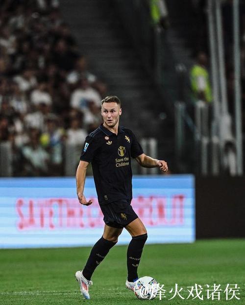 库普梅纳斯因累计5张黄牌停赛,缺席尤文主场战罗马 库普梅纳斯因累计5张黄牌停赛,缺席尤文主场战罗马